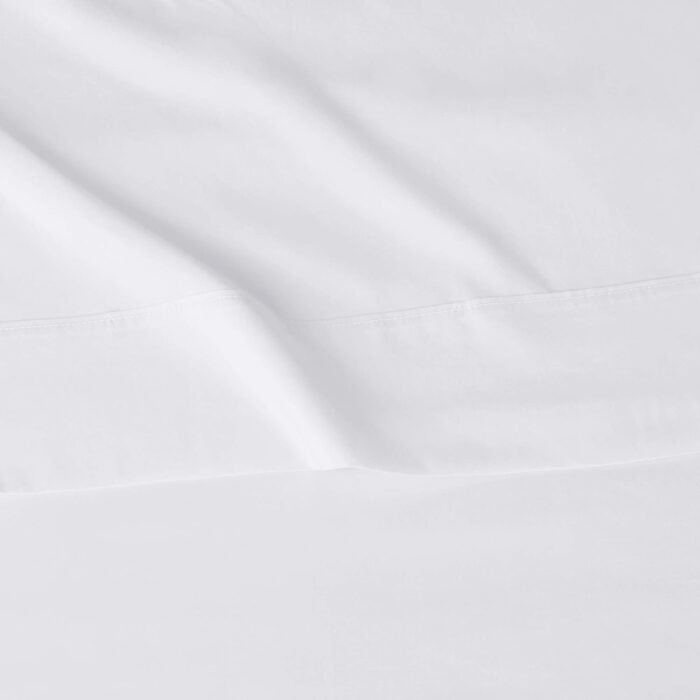 Amazon Basics - 4-Piece Microfiber Lightweight Wrinkle-free Bed Sheet Set, Super Soft Easy Care, 14'' Deep Pockets, Queen, Bright White, Solid - Image 4