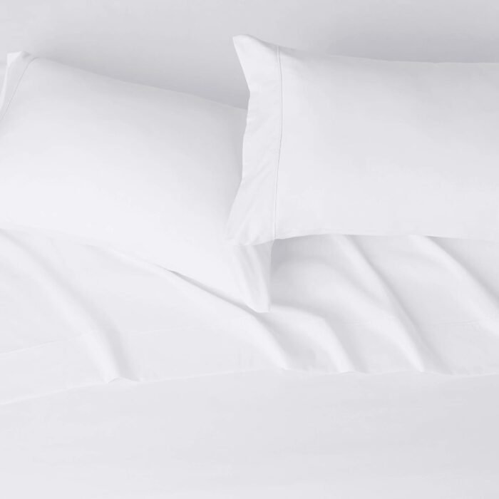 Amazon Basics - 4-Piece Microfiber Lightweight Wrinkle-free Bed Sheet Set, Super Soft Easy Care, 14'' Deep Pockets, Queen, Bright White, Solid - Image 3