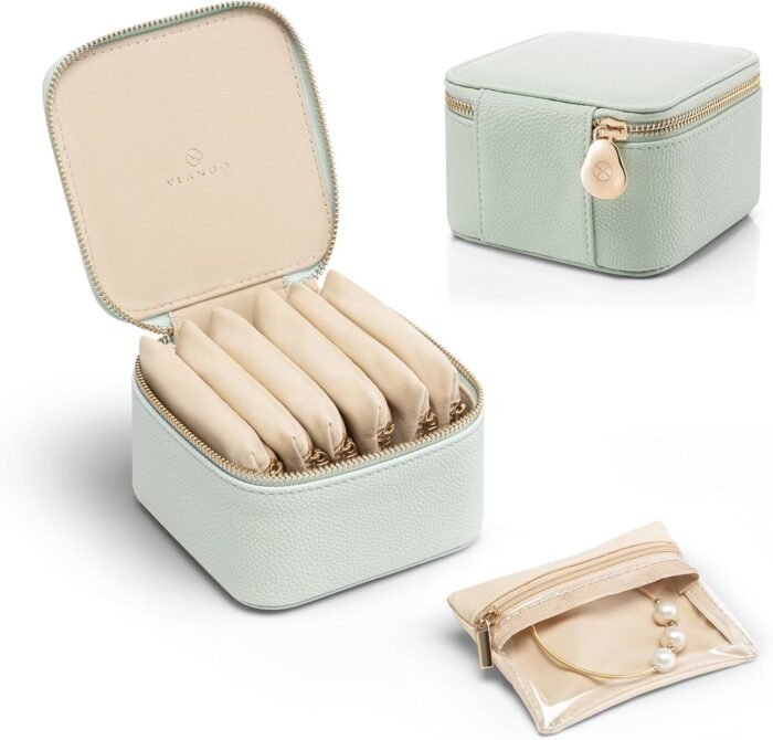 Vlando Travel Jewelry Box Organizer - 6 Small Velvet Zipped Pouches Pockets for Jewelries Necklaces Rings Earrings Sorting Storage, Menthol Mambo