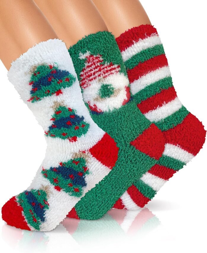 Super Thick Christmas Fuzzy Socks for Women Girls Men Christmas Gifts Stocking Stuffers Fluffy Cozy Aloe Socks Thermal Winter Warm Funny Crazy Cute Holiday Slipper Socks