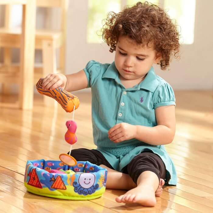 Melissa & Doug K's Kids Fish and Count Learning Game With 8 Numbered Fish to Catch and Release - Image 2