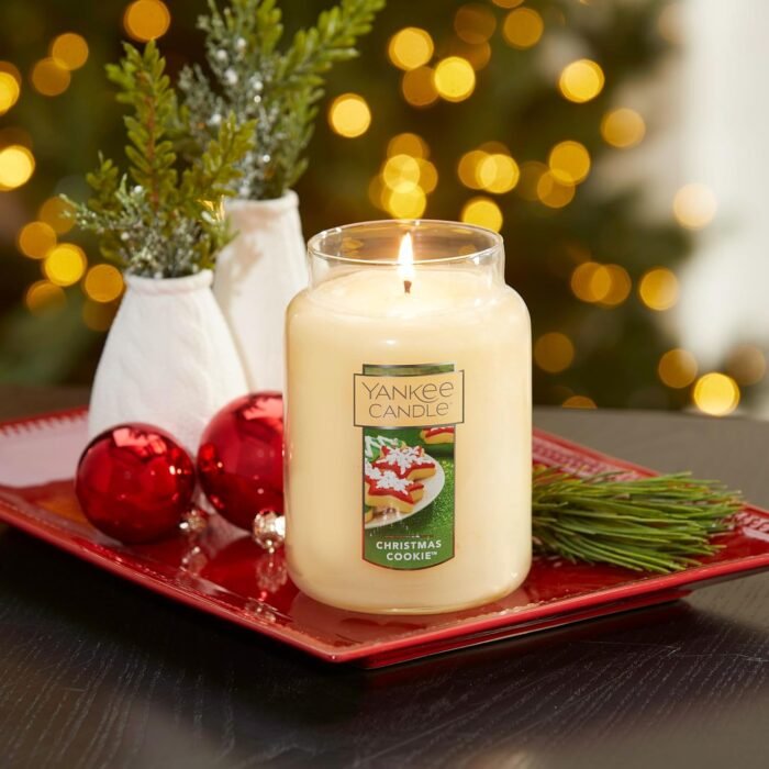 Yankee Candle Christmas Cookie Scented, Classic 22oz Large Jar Single Wick Candle, Over 110 Hours of Burn Time, Perfect for Holiday Gifting and Celebration - Image 3