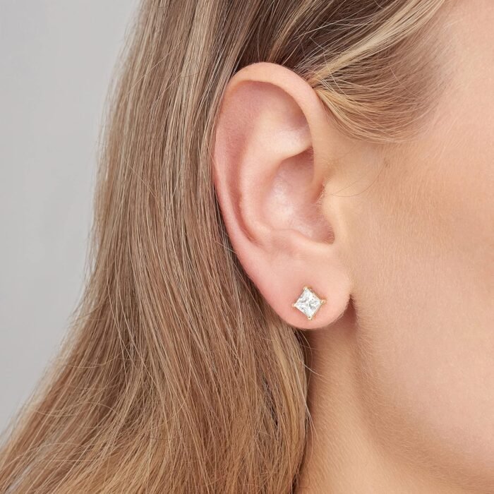 Amazon Essentials Plated Sterling Silver Cubic Zirconia Stud Earrings (Round & Princess) - Image 5