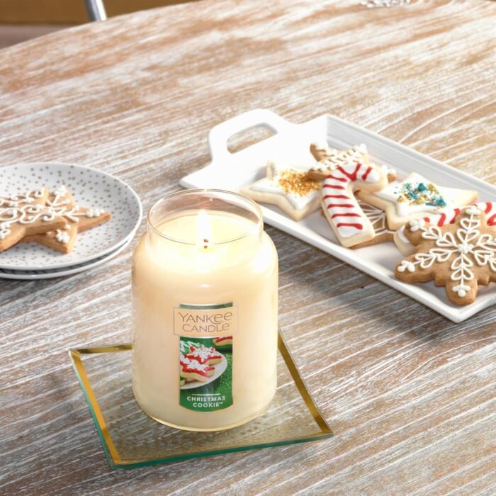 Yankee Candle Christmas Cookie Scented, Classic 22oz Large Jar Single Wick Candle, Over 110 Hours of Burn Time, Perfect for Holiday Gifting and Celebration - Image 7