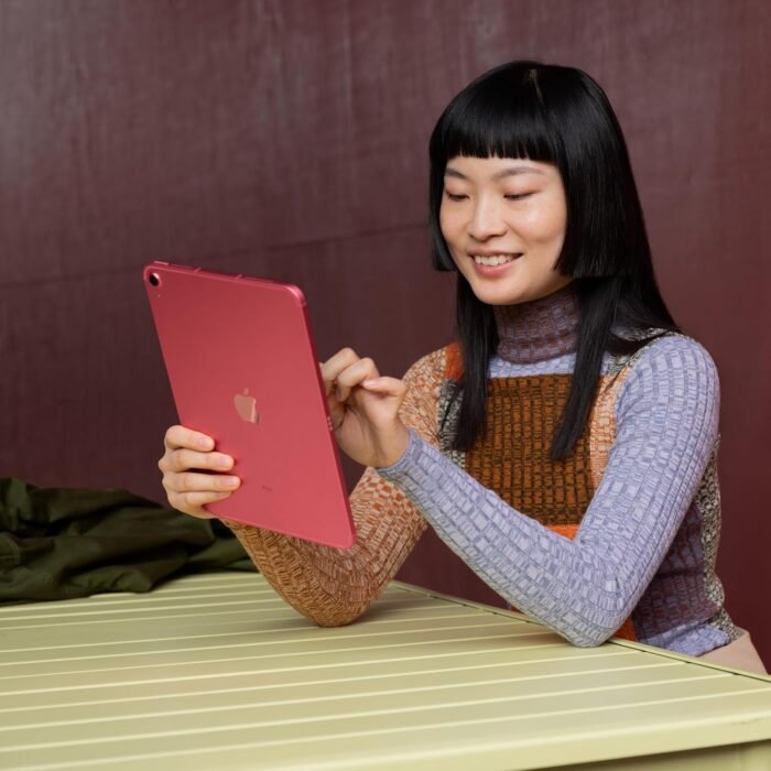 Apple iPad (10th Generation): with A14 Bionic chip, 10.9-inch Liquid Retina Display, 64GB, Wi-Fi 6, 12MP front/12MP Back Camera, Touch ID, All-Day Battery Life – Silver - Image 4