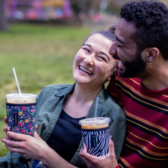 Sok It Java Sok Iced Coffee & Cold Soda Insulated Neoprene Cup Sleeve (English Garden Picnic, Large: 30-32oz) - Image 5