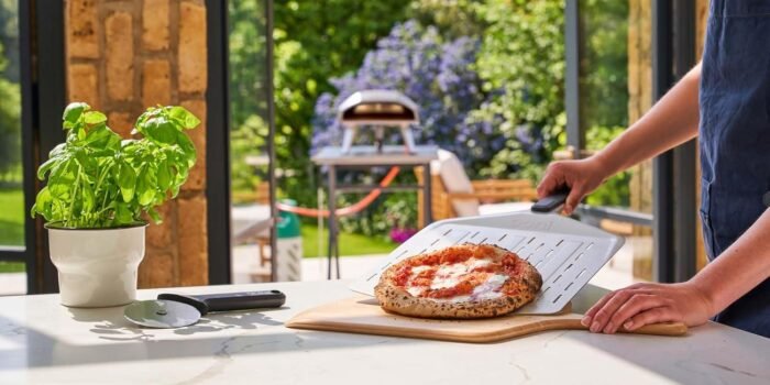 Ooni Koda 12 Gas Pizza Oven – 28mbar Propane Outdoor Pizza Oven, Portable Pizza Oven For Fire and Stonebaked 12 Inch Pizzas, With Gas Hose & Regulator, Countertop Pizza Maker, Outdoor Pizza Cooker - Image 5