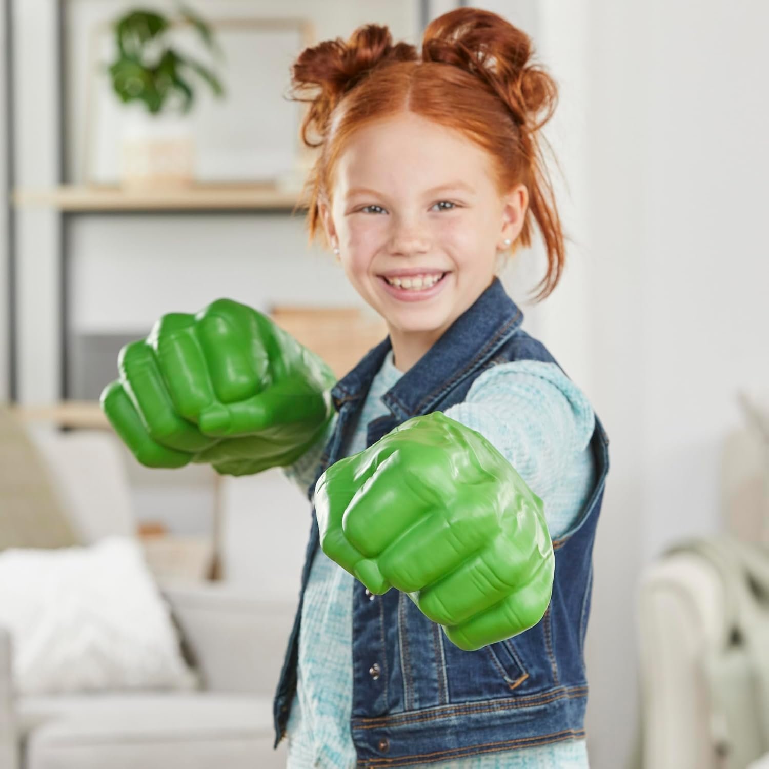 Marvel Hulk Gamma Smash Fists, Soft Foam Role Play Toy, Avengers Super Hero Toys for Kids Ages 5 and Up - Image 8