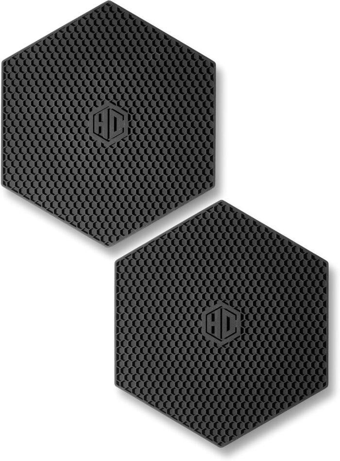 HexClad Hybrid Nonstick 6-Piece Pot Set with Trivets, 2, 3, and 8-Quart Pots with Tempered Glass Lids, 2 Silicone Trivets Included, Dishwasher Safe, Compatible with All Cooktops - Image 3