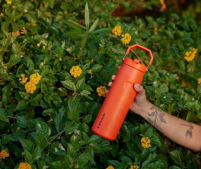 Stanley IceFlow Flip Straw 2.0 Water Bottle 24 OZ | Built-In Straw with Larger Opening | Lightweight & Leak-Resistant | Insulated Stainless Steel | BPA-Free | Navy - Image 6