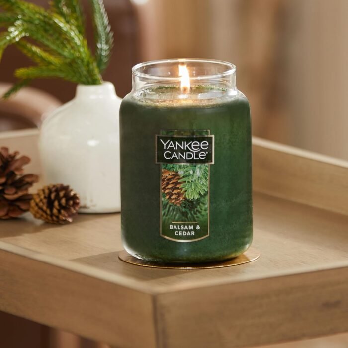 Yankee Candle Balsam & Cedar Scented, Classic 22oz Large Jar Single Wick Candle, Over 110 Hours of Burn Time, Ideal Holiday Gift - Image 3