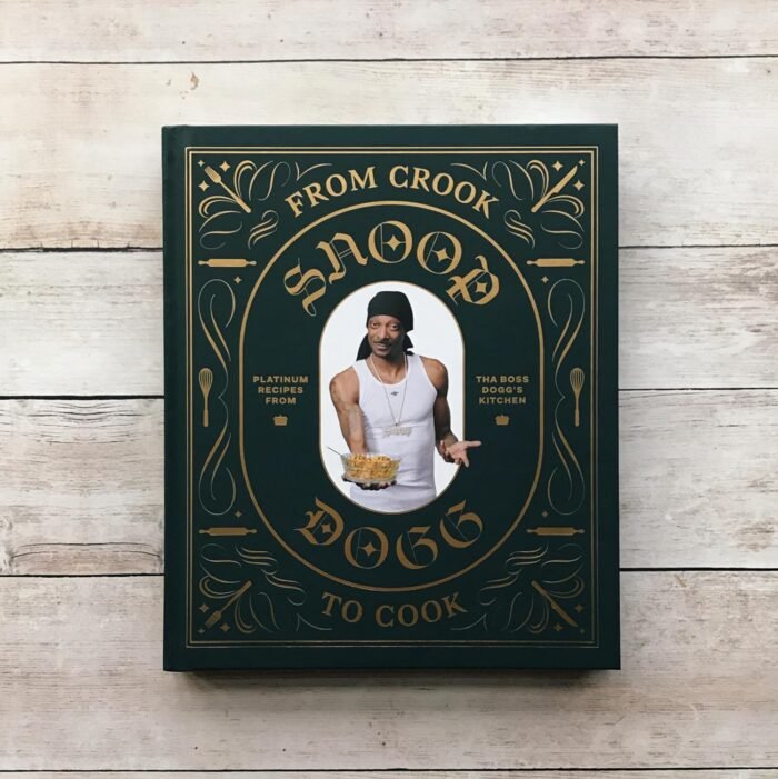From Crook to Cook: Platinum Recipes from Tha Boss Dogg's Kitchen (Snoop Dogg Cookbook, Celebrity Cookbook with Soul Food Recipes) (Snoop Dog x Chronicle Books) - Image 2