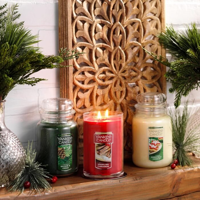 Yankee Candle Balsam & Cedar Scented, Classic 22oz Large Jar Single Wick Candle, Over 110 Hours of Burn Time, Ideal Holiday Gift - Image 7