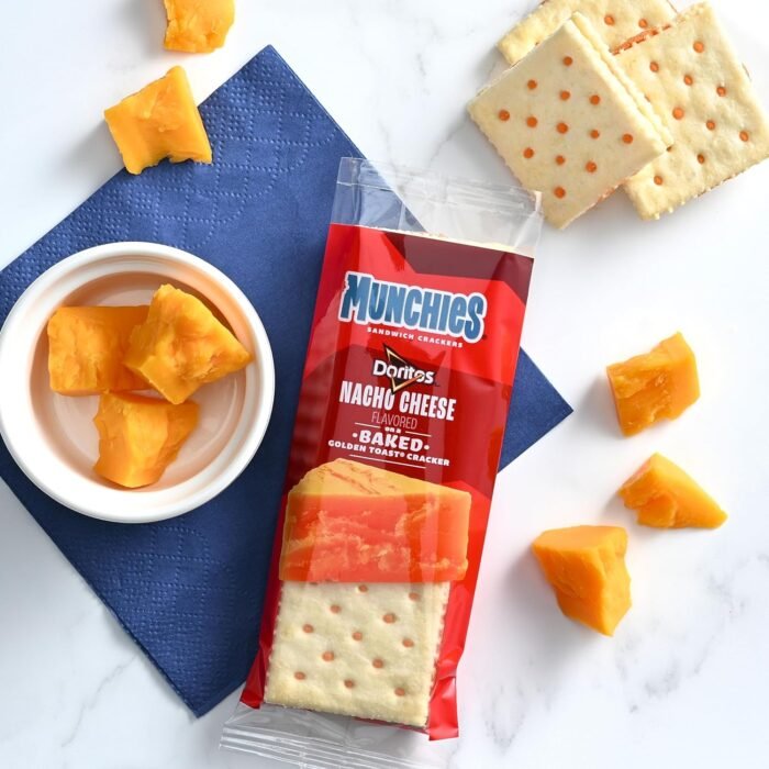 Munchies Baked Sandwich Crackers Variety Pack, Doritos Nacho Cheese and Doritos Jalapeno Cheddar, 1.38 Oz sleeves (Pack of 32) - Image 4