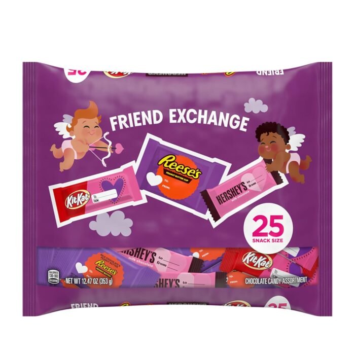 HERSHEY'S, KIT KAT and REESE'S Assorted Milk Chocolate Snack Size, Valentine's Candy Bag, Perfect Valentines Day Gift for Him, Her, or Kids, Football Party Snacks, 12.47 oz (25 Pieces) - Image 2