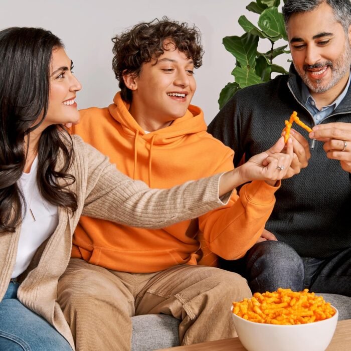 Cheetos Crunchy Cheese Flavored Snacks, Gluten Free, 1 Ounce Single Serve Bags (Pack of 40) - Image 5